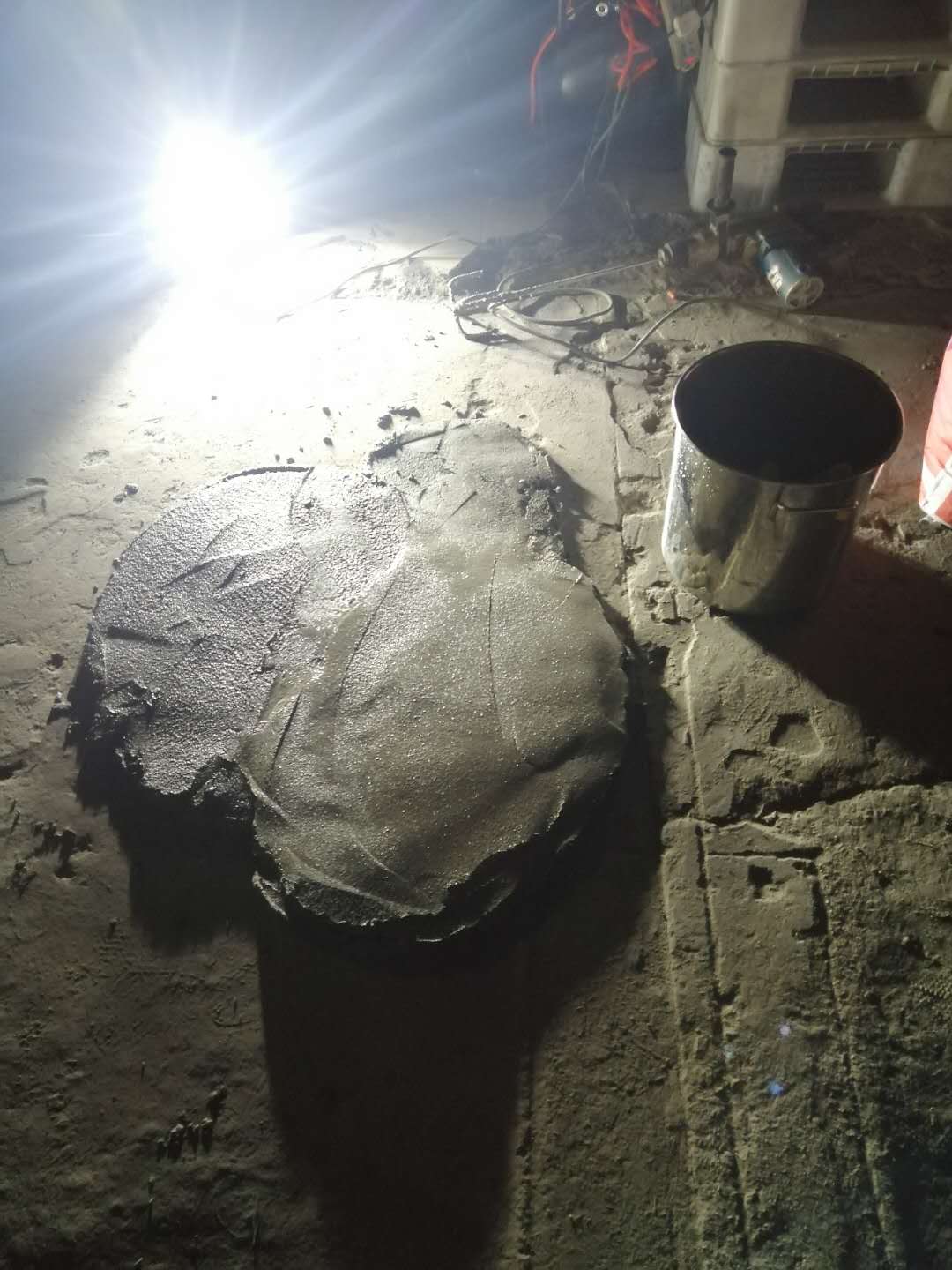 豪利777聚合物建补砂浆建复混凝土的具体注明